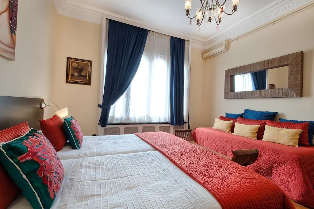 Casa Con Estilo Balmes B&B
